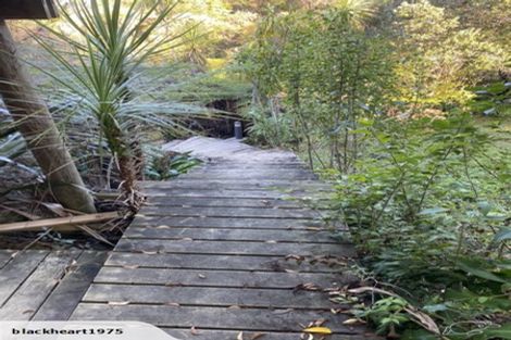 Photo of property in 71 Shakespear Road, Army Bay, Whangaparaoa, 0930