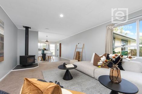 Photo of property in 1 Murillo Place, Henderson, Auckland, 0612