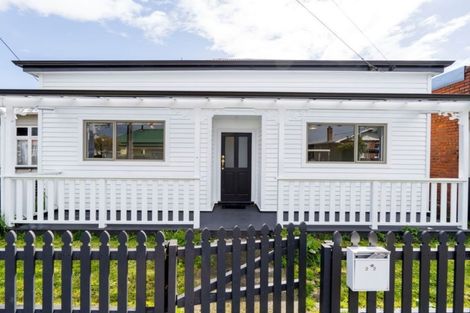 Photo of property in 272 Oxford Street, South Dunedin, Dunedin, 9012