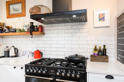 Photo of property in 41 Hammond Street, Bulls, 4818