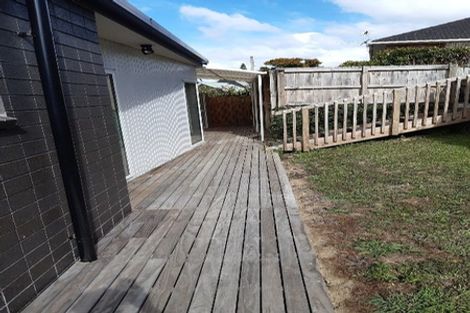 Photo of property in 16 Union Road, Howick, Auckland, 2014