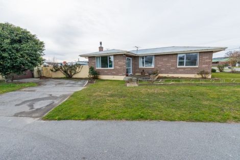 Photo of property in 4 Campbell Street, Alexandra, 9320