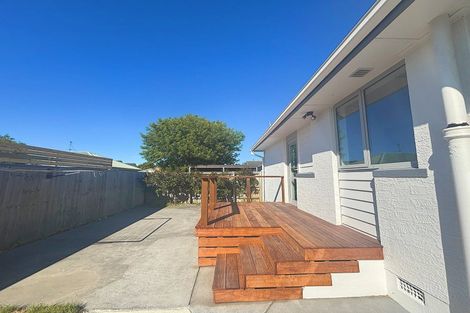 Photo of property in 286 Wainoni Road, Avondale, Christchurch, 8061