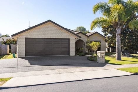 Photo of property in 11 Norfolk Drive, Cambridge, 3434