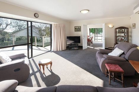 Photo of property in 18 Sheralee Place, Bucklands Beach, Auckland, 2014