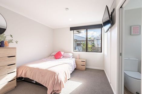 Photo of property in 4 Hauruia Way, Pyes Pa, Tauranga, 3112