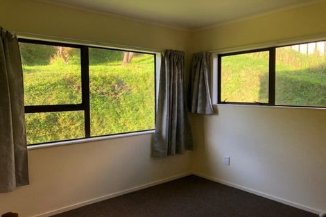 Photo of property in 10 Tullamore Way, Johnsonville, Wellington, 6037