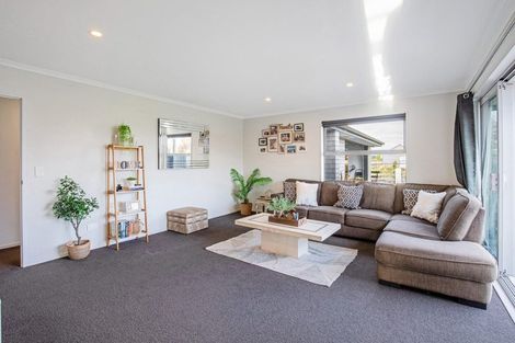 Photo of property in 70 Tiny Hill Drive, Rolleston, 7614