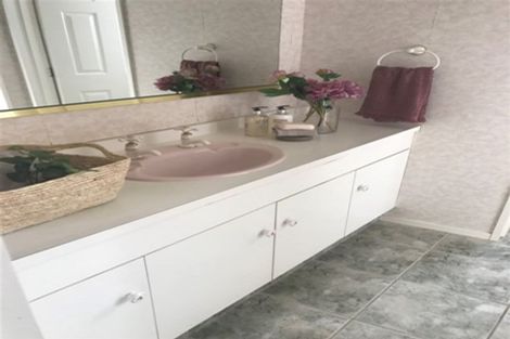 Photo of property in 114c Warwick Street, Feilding, 4702