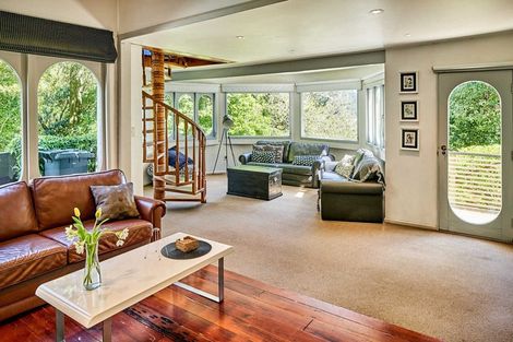 Photo of property in 30 Ferry Road, Days Bay, Lower Hutt, 5013