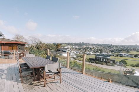 Photo of property in 54b Stanmore Bay Road, Stanmore Bay, Whangaparaoa, 0932