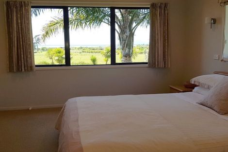 Photo of property in 381 Cove Road, Waipu, 0582