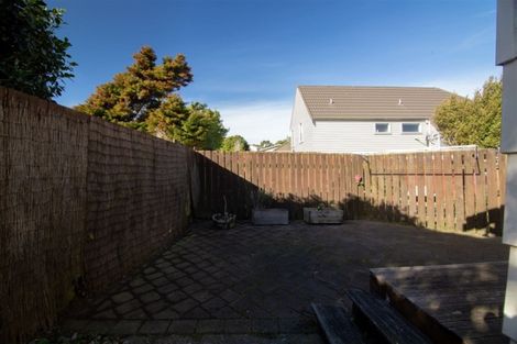 Photo of property in 18a Bracken Road, Newlands, Wellington, 6037
