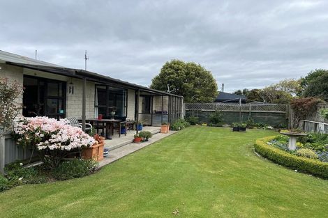 Photo of property in 26 West Plains Road, Waikiwi, Invercargill, 9810