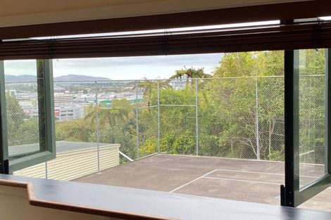 Photo of property in 25 Tirohanga Road, Tirohanga, Lower Hutt, 5010