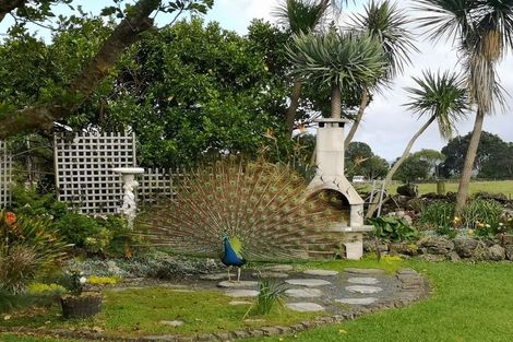 Photo of property in 121 Muir Avenue, Mangere Bridge, Auckland, 2022