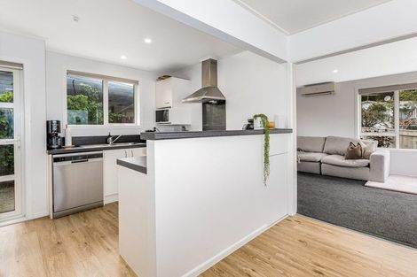 Photo of property in 10 Christchurch Crescent, Kelson, Lower Hutt, 5010