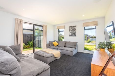 Photo of property in 30 Highgate Drive, Rangiora, 7400