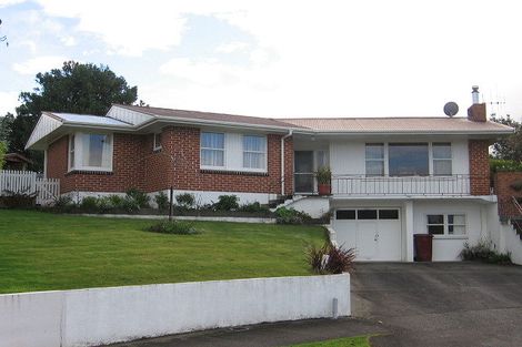 Photo of property in 5 Croxley Place, Terrace End, Palmerston North, 4410