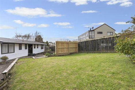 Photo of property in 13 Banyan Drive, Totara Heights, Auckland, 2105