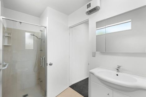 Photo of property in 273b Wairakei Road, Bryndwr, Christchurch, 8053