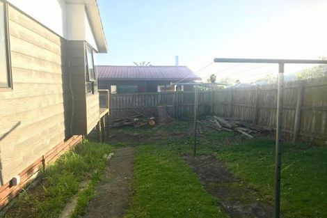 Photo of property in 1 Wai Iti Place, Clendon Park, Auckland, 2103