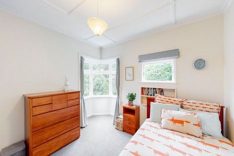 Photo of property in 74 Glenmore Street, Northland, Wellington, 6012