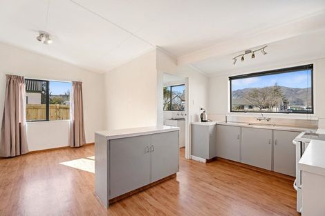 Photo of property in 10 Linrosa Place, Cromwell, 9310