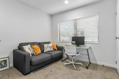 Photo of property in 74e Langana Avenue, Browns Bay, Auckland, 0630