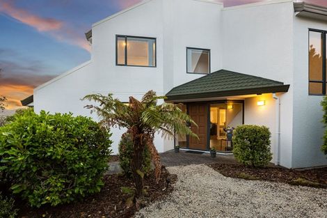 Photo of property in 21 Joseph Banks Drive, Whitby, Porirua, 5024