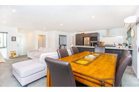 Photo of property in 41 Shrule Place, Huntington, Hamilton, 3210