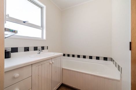 Photo of property in 14 Dewe Avenue, Feilding, 4702