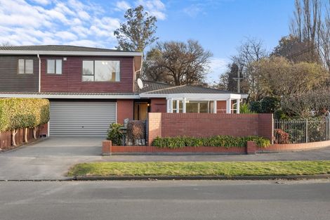 Photo of property in 2 Rubens Place, Burnside, Christchurch, 8053