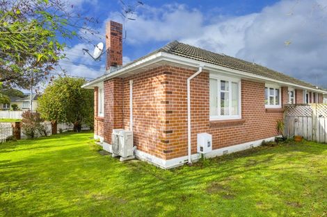 Photo of property in 53 Totara Park Road, Clouston Park, Upper Hutt, 5018