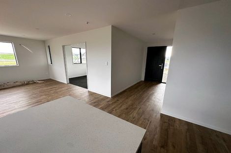 Photo of property in 107 Kaurinui Crescent, One Tree Point, 0118