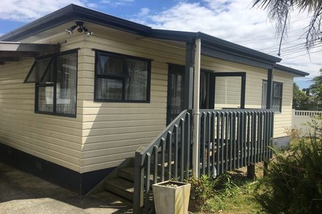 Photo of property in 66a Lynwood Road, New Lynn, Auckland, 0600