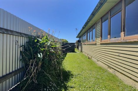 Photo of property in 77 Hillary Crescent, Maraenui, Napier, 4110