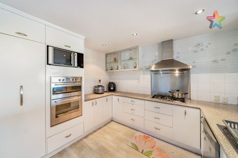 Photo of property in 285 Maungaraki Road, Maungaraki, Lower Hutt, 5010