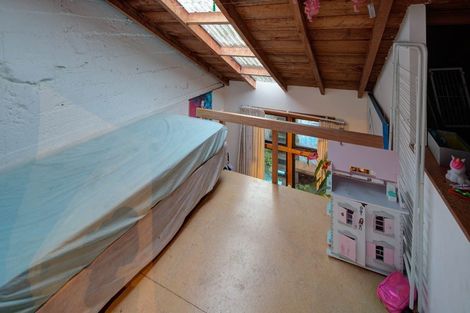 Photo of property in 126 Queens Drive, Lyall Bay, Wellington, 6022