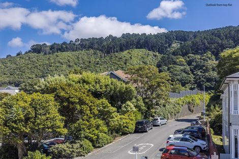 Photo of property in 18 Portland Crescent, Thorndon, Wellington, 6011