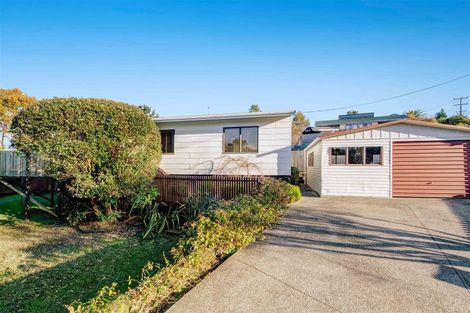 Photo of property in 39 D'oyly Drive, Stanmore Bay, Whangaparaoa, 0932