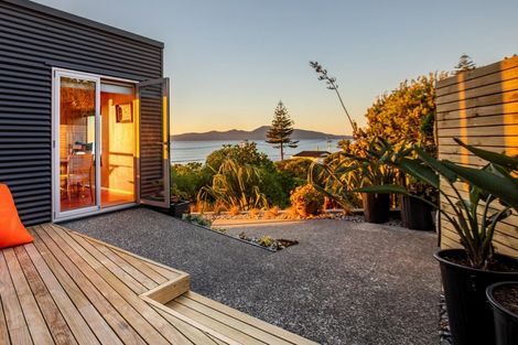 Photo of property in 15 The Esplanade, Raumati South, Paraparaumu, 5032