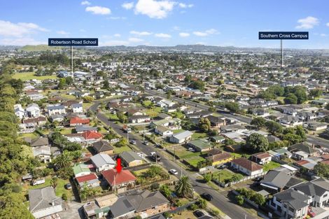 Photo of property in 32 Steven Street, Mangere East, Auckland, 2024