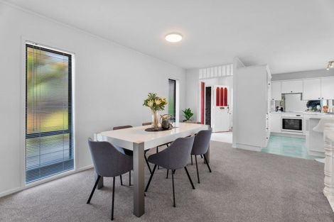 Photo of property in 1 Bolton Street, Blockhouse Bay, Auckland, 0600