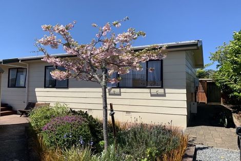 Photo of property in 21 Fenchurch Grove, Stokes Valley, Lower Hutt, 5019