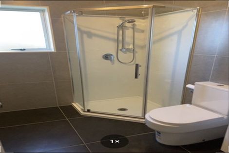 Photo of property in 28 Roseanne Road, Manurewa, Auckland, 2102