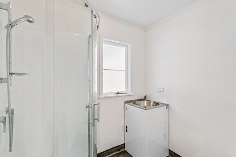 Photo of property in 53a Sylvan Crescent, Te Atatu South, Auckland, 0610