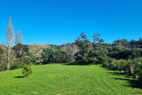 Photo of property in 2565 Rings Road, Coromandel, 3506
