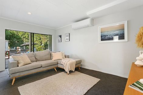 Photo of property in 6 May Avenue, Te Atatu South, Auckland, 0610