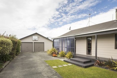 Photo of property in 90 Humber Street, Rongotea, 4476